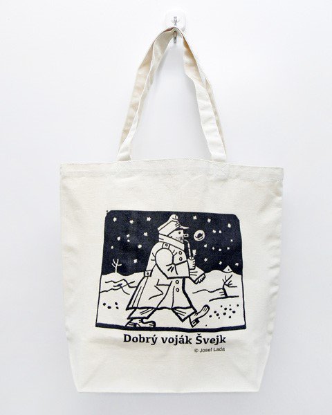 チェコ チェコランド ヨゼフ ラダの風合いたっぷりな絵とラダのシュヴェイクの絵 ヘレナ ズマトリーコヴァー カレル チャペック のダーシェンカの絵のグッズを４ ２４ ５ ７のエキュート品川のアマールカショップで発売いたします 詳細 T Co