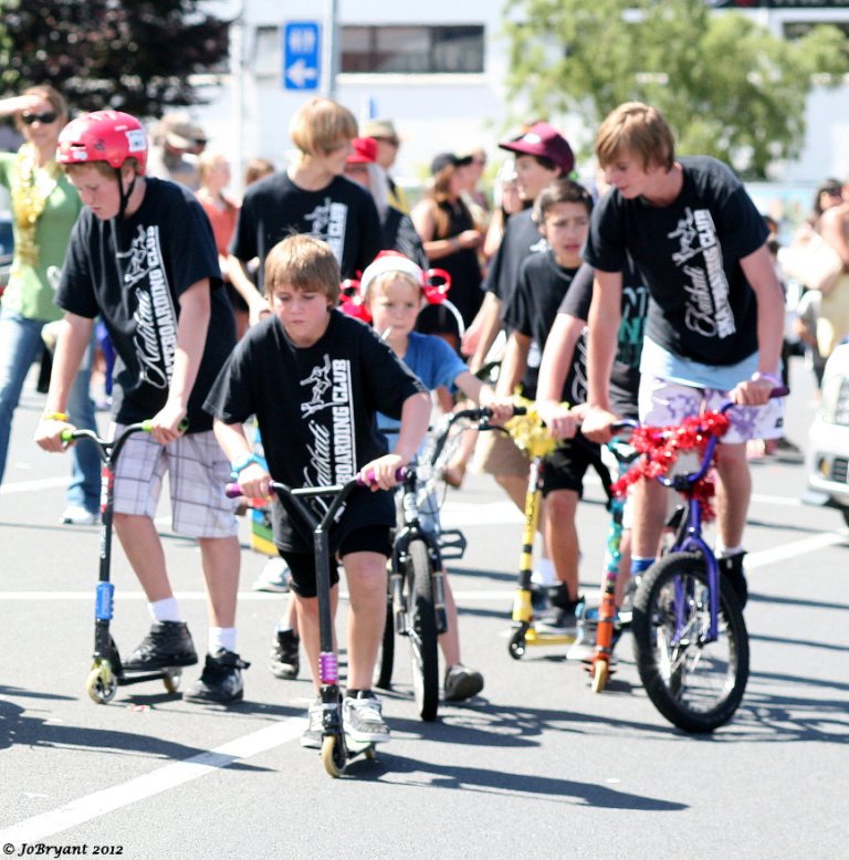 Today is #NationalBikeDay Let's get out, get active and ride our bikes or scooters! #GetHealthy Easy way to reach our #60MinutesEveryDay
