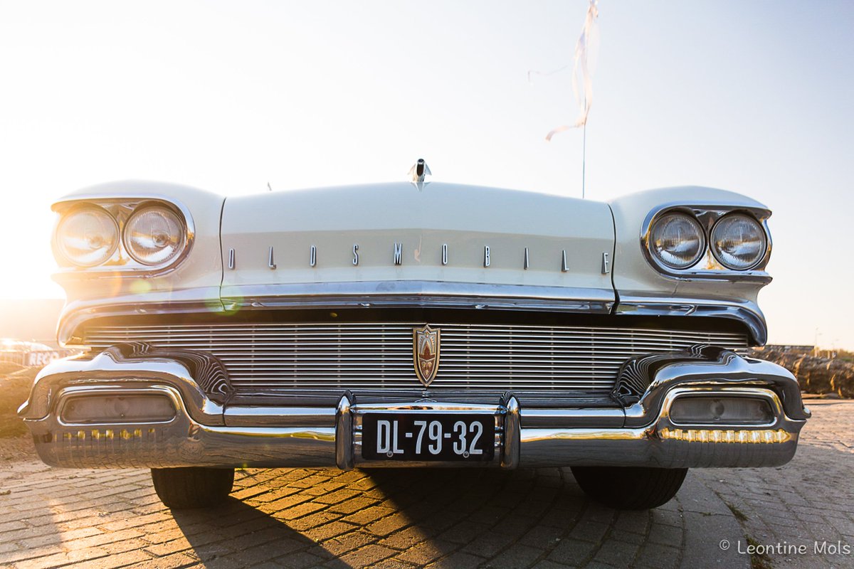 FotogrMols's tweet photo. Oltimers during the first Drive-In we had in town #DriveIn #ClassicCarExperts #Olttimer #Automotive #LeontineMolsFotografie https://t.co/U6RC66Jrsb