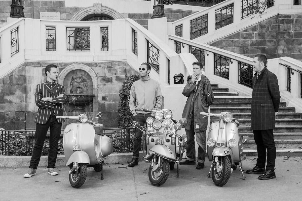 Merc_Clothing's tweet image. A catch up with Indie/Ska band @Heavyballreal
merc.com/mercblog/merc-…
Win tickets,signed vinyl &amp;amp; Merc vouchers in our Facebook competition