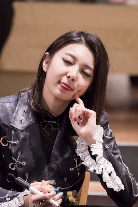 C9yGSs6V0AQicXN.jpg:small