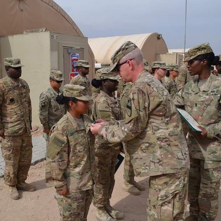 HammondCol's tweet photo. One of the best parts of command. Recognizing outstanding performance! Blacksmiths! https://t.co/gnr3pNl84X