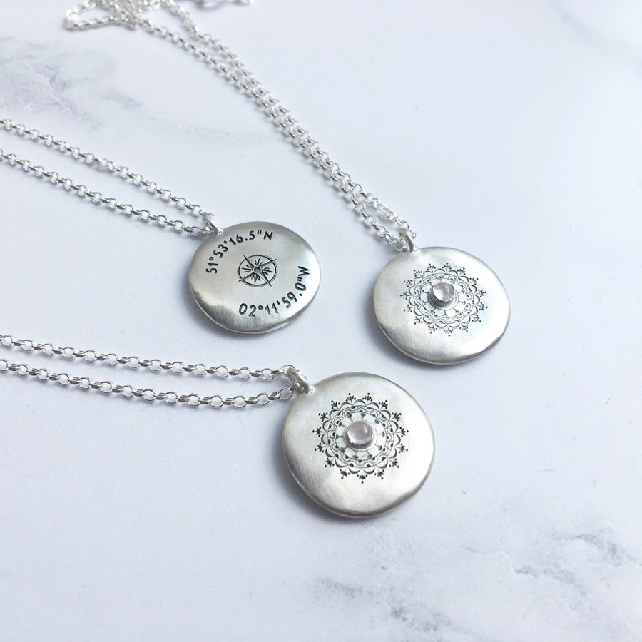 Sally_Clay's tweet photo. A few of the necklaces leaving the studio today.
#personalisedjewellery #handmade #giftsoflove #necklaces
https://t.co/YRRul7C3O9 https://t.co/6ZICzU7znn