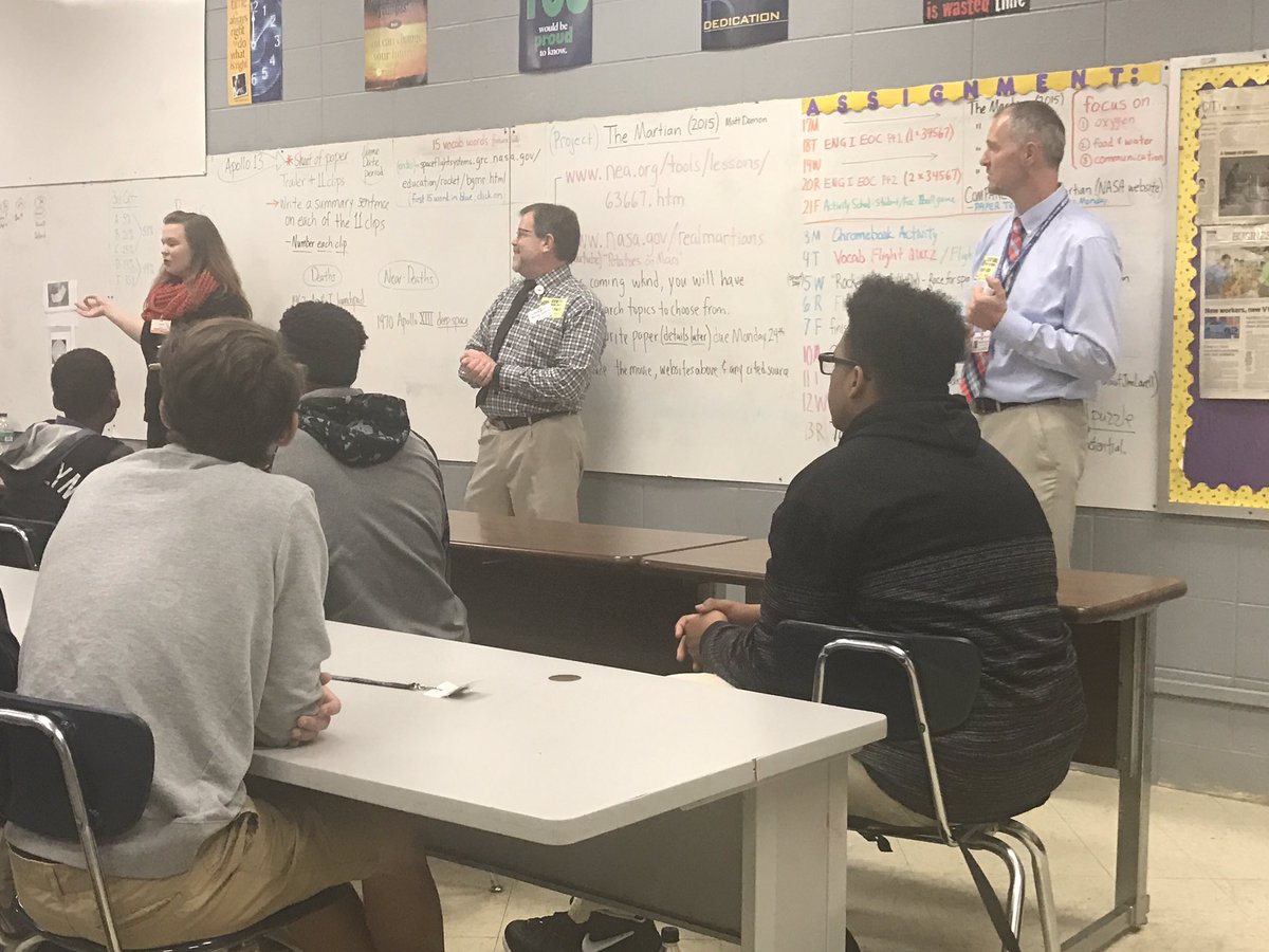 WeAreCentralHS's tweet photo. Food City Representatives spoke to our freshmen about the different aspects of their company. #CHSBizChat https://t.co/FwXuMB1LTG