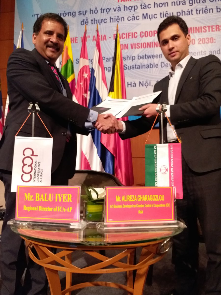 ICAAPAC's tweet photo. ICA AP signs MoU w Iran Chamber of Coops @ #APCMC 2 organize d 13th AP regional assembly in Tehran '18. @bgiyer (RD-ICA) Alireza G, VP(ICC) https://t.co/ylfiTr5Pxh