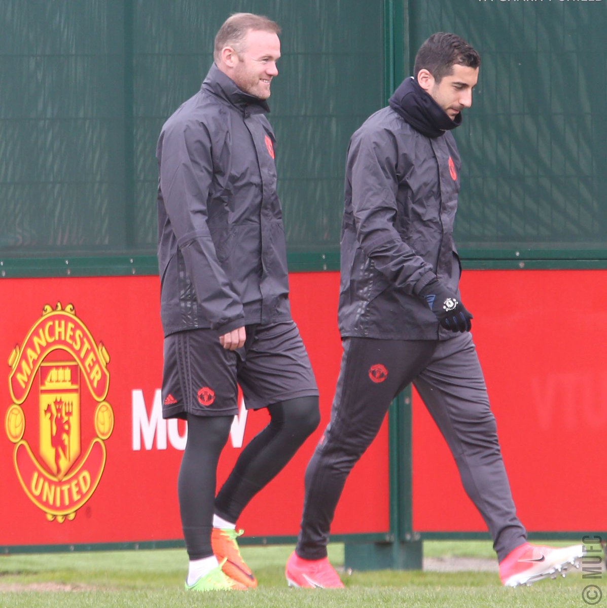 ManUtd's tweet image. Getting ready for the #UEL quarter-finals... 💪