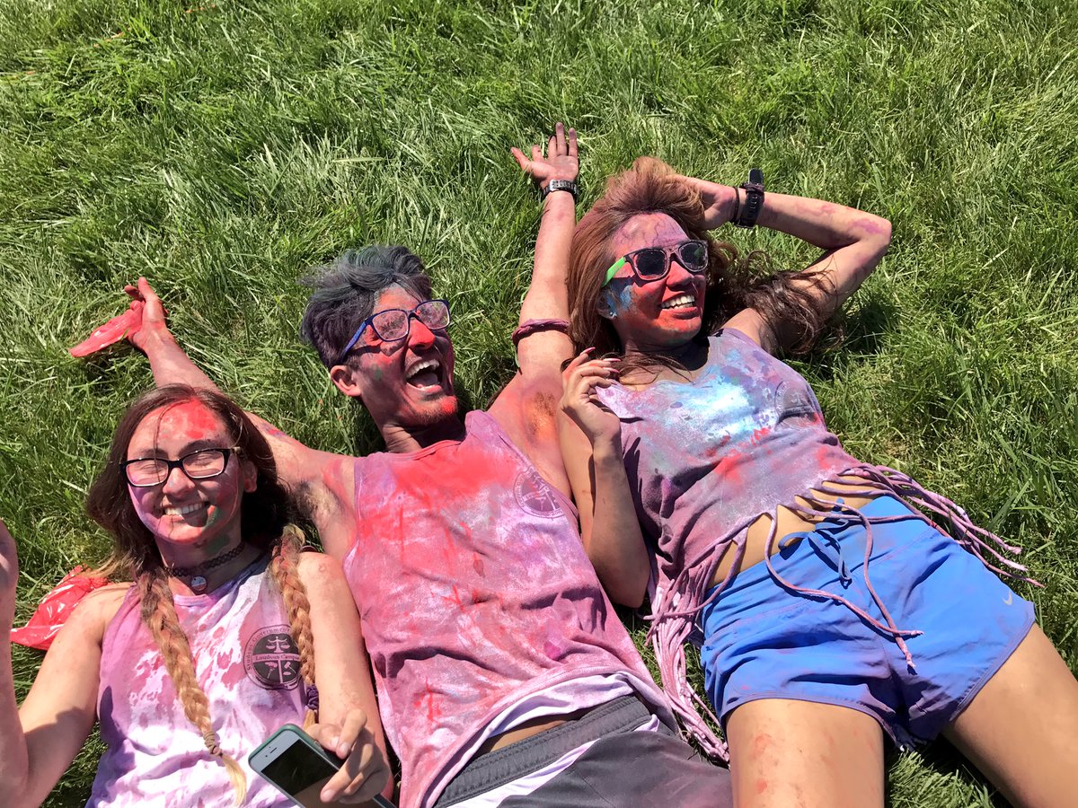 SGALOUDOUN's tweet photo. A few pictures from yesterday's color run. Stay tuned for more! https://t.co/OQwevUIe3J