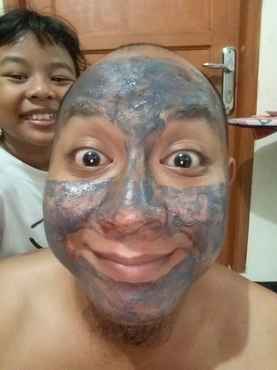 kanueltra's tweet photo. Jd gmn kabar socmed hr ini? Maklum lg punya mainan baru, jd buka socmed cm pingin nyetatus😀😀😀 https://t.co/EOiX8y04XI