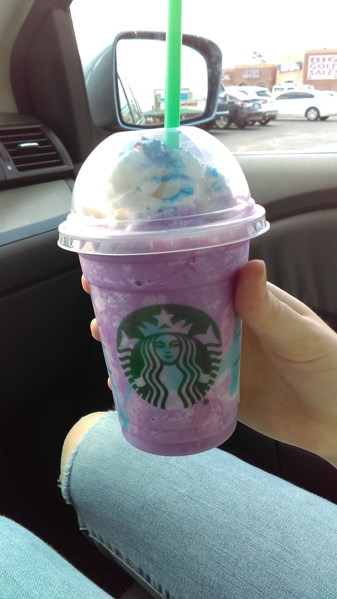 MelissaLHedge's tweet photo. My 12 y.o. just had to try @Starbucks new Unicorn drink... https://t.co/2zjX1fkbXf