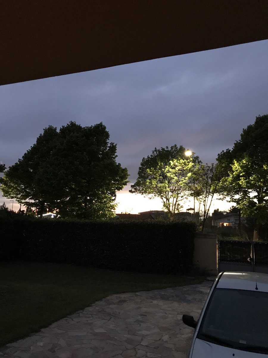 Simastro's tweet image. 