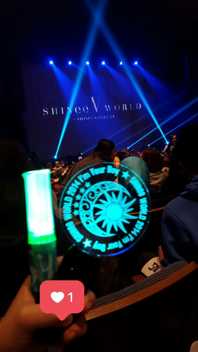blingeroo's tweet photo. 1st Month since #SHINeeWorldInToronto https://t.co/uRmvgxBjrs