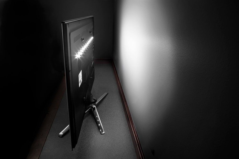 WindowsCentral's tweet photo. Take your TV watching to a whole ’nother level w/ these bias lighting kits for as low as $11 https://t.co/GBkDgH6BBG (via: @ThrifterDaily) https://t.co/KfdnzxyZI3