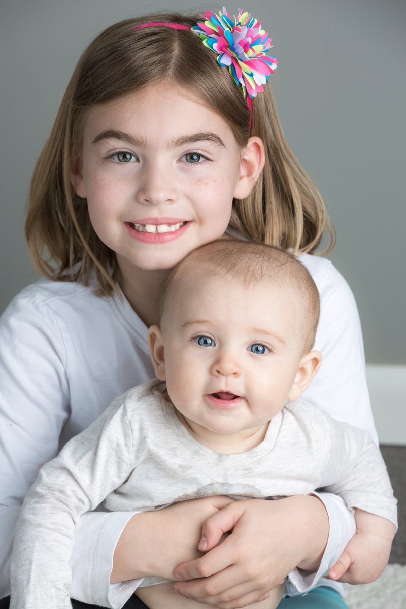 samsonimages's tweet photo. Got these #sisters in front of the camera this week for a mini session. #kids #portraitphotography #adorable #baby #family https://t.co/N9PoBGyhYy