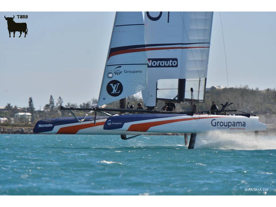 toronile's tweet photo. Apoyando el Talendo español @toronile dice presenta al impulso español equipo de regata en Bermudas con su #haciendolatirelcorazonconelsuyo https://t.co/1oi3VFayWg