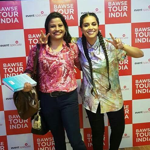 vaz_rochelle's tweet photo. My sister Hyacinth @hyllucination  with #BawseBook #LillySingh @IISuperwomanII  @TeamSuperMumbai @TeamSuperIndia
https://t.co/hTUj13EBn7 https://t.co/M8ExxpuTFL