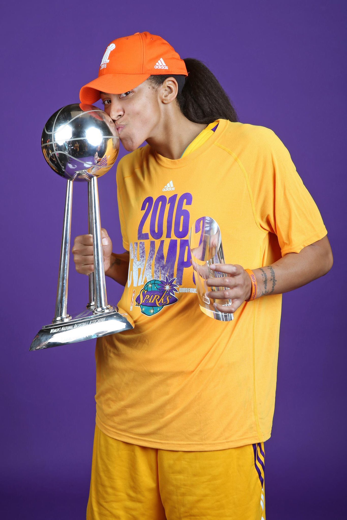 Happy birthday to my favorite player !!! We\re going back to back   