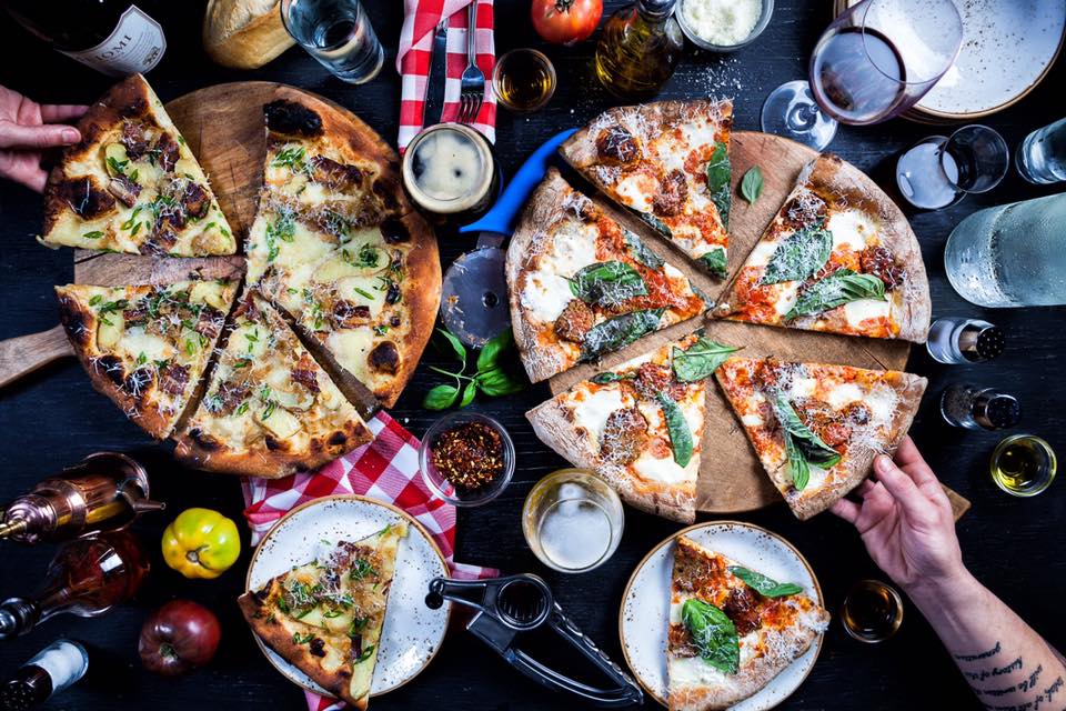 BrowardHouse's tweet image. Check out @PizzaCraftPizza Thurs April 27!  It&apos;s their 2nd year supporting @DineOut4Life for Broward House.  #Pizzacraft #jeyhospitality🍕✨❤