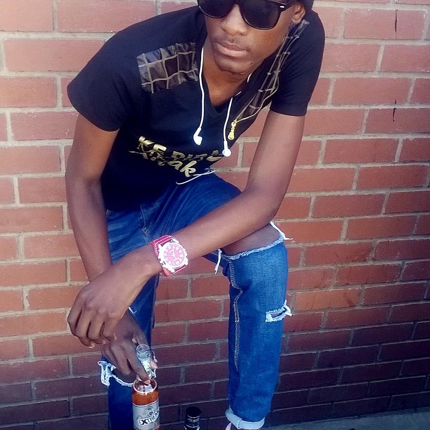 SbudaPawl's tweet photo. Sbuda The Blesser https://t.co/tcvCl3ruiV