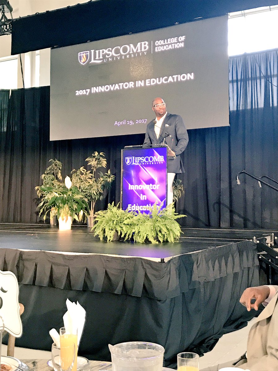 jarredamato's tweet photo. "Reading is an amusement park. Sometimes we have to let kids choose the ride." -@kwamealexander inspiring educators this AM @LipscombCofEd https://t.co/jQsheHWdbx