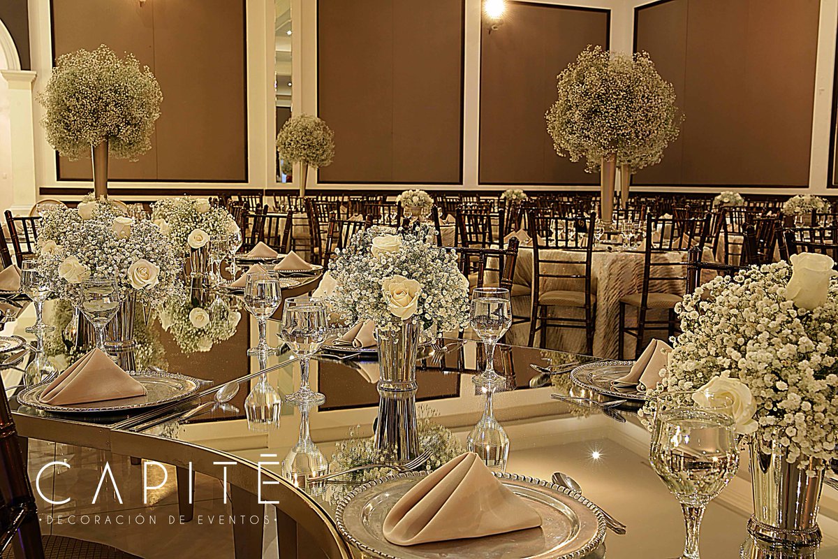 capiteeventos's tweet image. Elegancia y buen gusto con #CAPITE by #ArmandoElizondoEventos T. 8335 6546