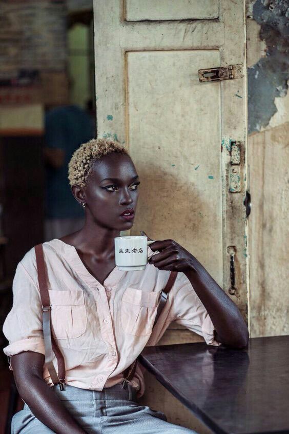 #wednesdaywisdom 
Drink your coffee with much grace, so you can dance with more grace