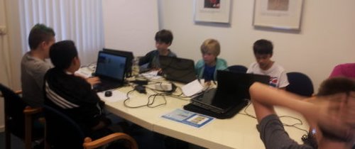 CoderdojoM's tweet image. Zaterdag 22 april houden we weer de #CoderDojo in #Middelburg bij #SMZ in de Stationsstraat. Kinderen kunnen weer leren programmeren.