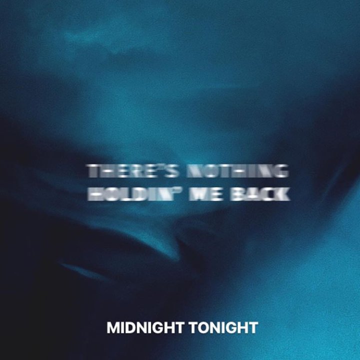 StephanieRuslim's tweet photo. TONIGHT!😊
#ShawnMendes #HoldinMeBack #HoldinMeBackatMidnight https://t.co/VAGycBSNdc