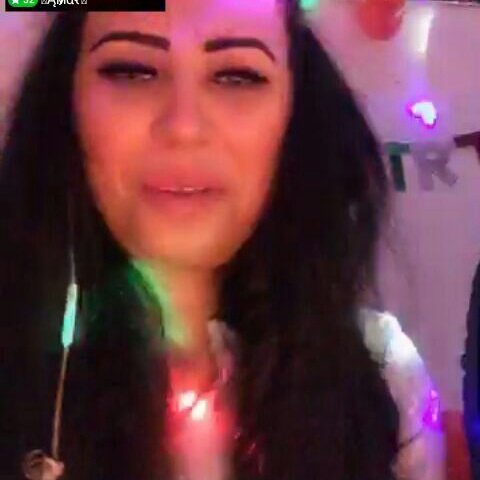 تعالو عندي لايف مي 😍😘