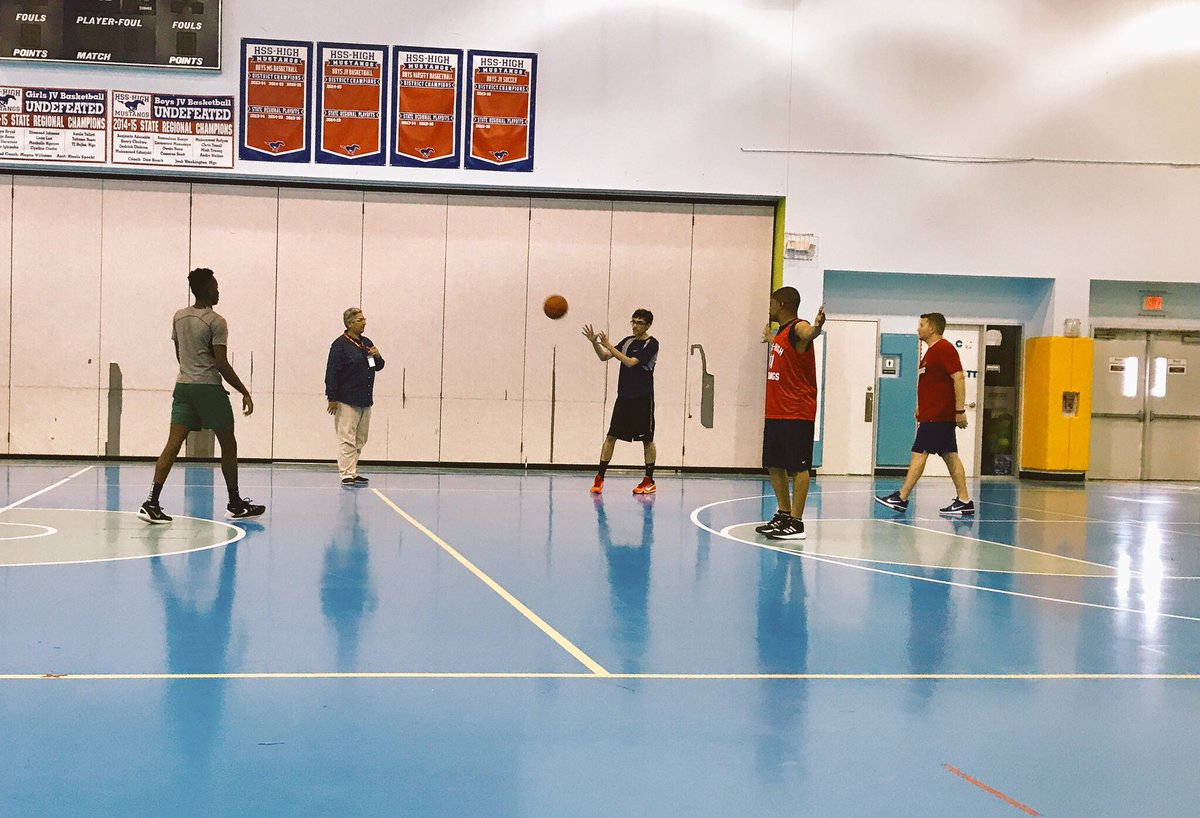 HSI_Sugarland's tweet image. Just a friendly game of basketball  with student vs. staff. 
🏀
#WeAreHarmony #StaffFun