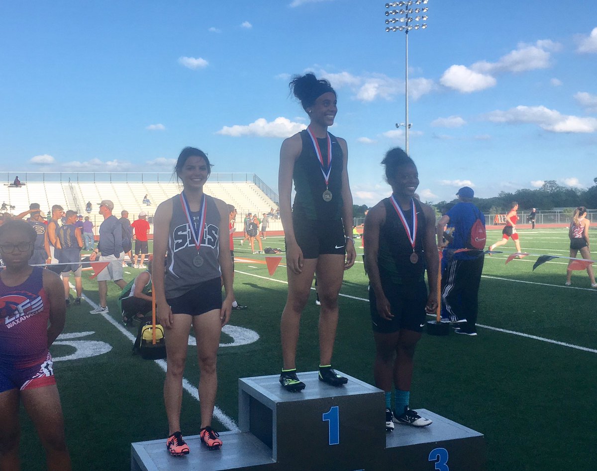 XTimbersSports's tweet photo. Silver and silver! @KyleePonder & @rettdittfurth11 in the 100 at #areatrack @stephenvilleisd https://t.co/1UwNO1Ola4