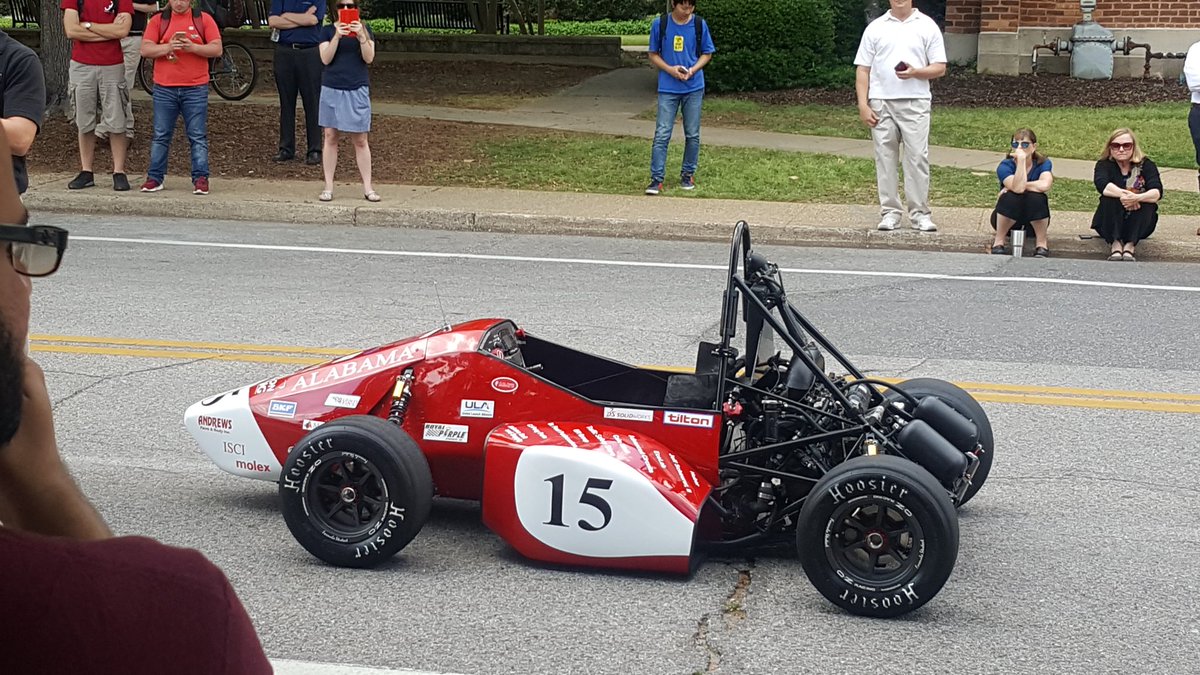HoundHats's tweet photo. @alabamafsae CR17 Car revealed in front of Hardaway Hall! https://t.co/9Xk1N9GFme