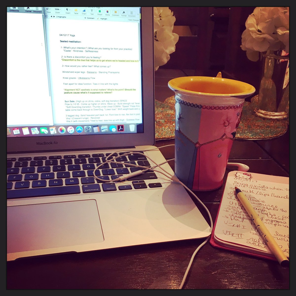YogaMama9908's tweet photo. #yoga is what happens when you're busy planning class. 🙏🏻💕 #yogateacher #lovemyjob #practiceandallis coming #yogi #yogamom #Wednesdaywisdom https://t.co/bNoX2Al5PW