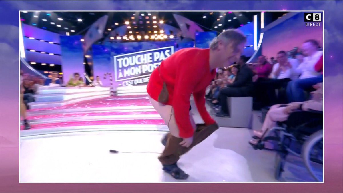 TBT9_W9's tweet photo. Mais @jmmaireofficiel 😂😂 #TPMP https://t.co/rLnApDV52h