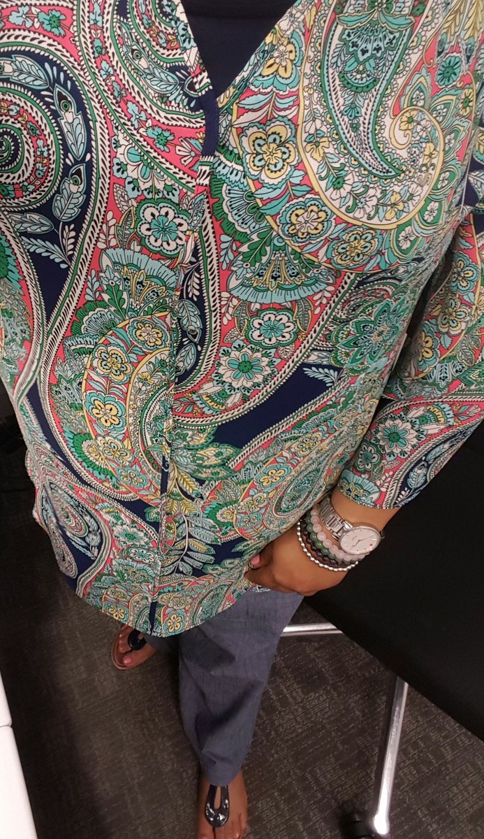 mborochick73's tweet photo. When you are feeling the Bohemian look even though it is overcast!β
#ootd
#40pluschick
#oldnavy
#marshalls
#katespade
#cuteandcurvy https://t.co/CO5zZtc3fn
