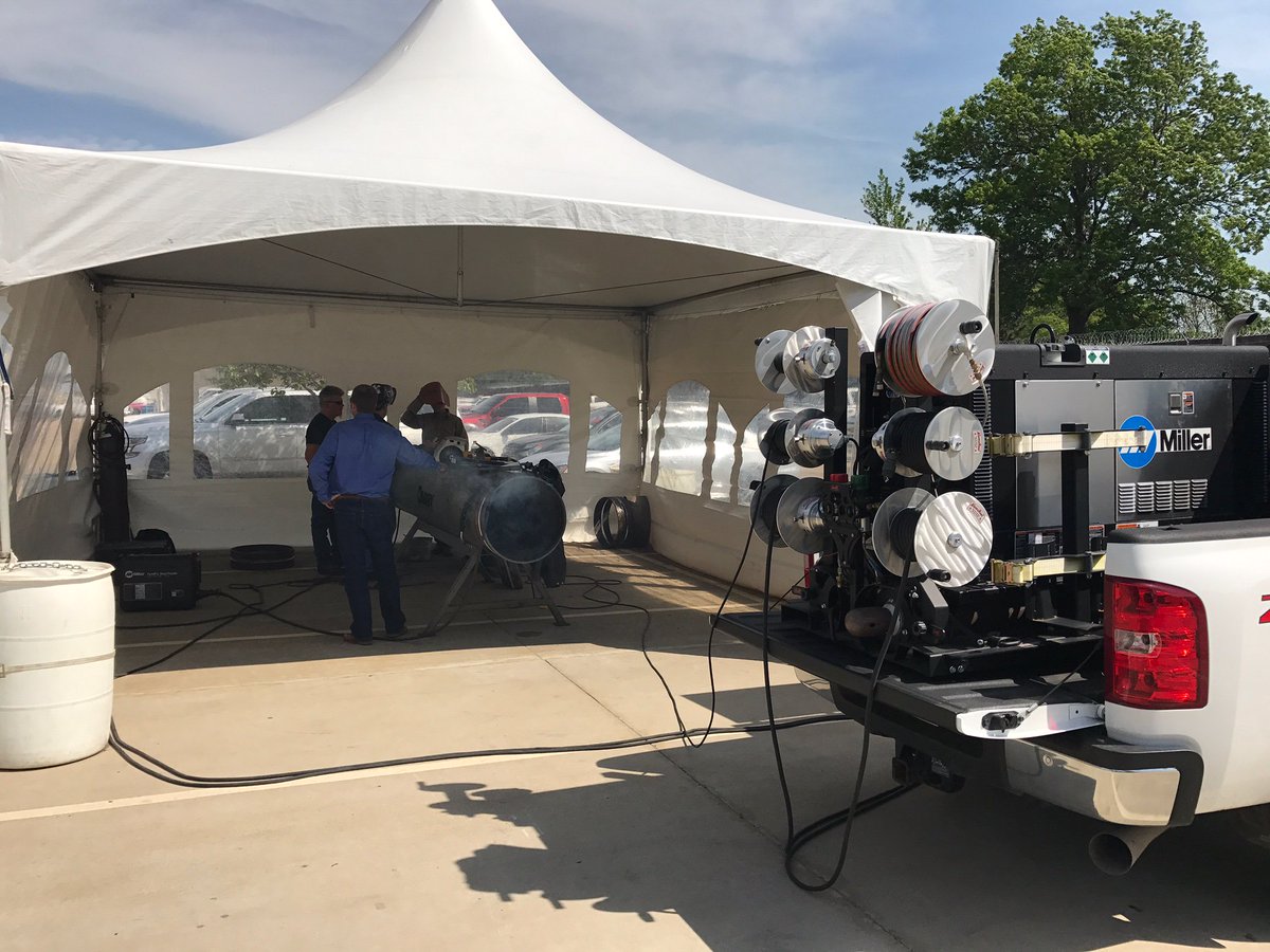 MillerWelders's tweet photo. Last Friday's Miller-sponsored Crawfish Boil at the Pipeliners Local 798 school drew quite a crowd. Thanks to everyone who joined us! https://t.co/PwY41W01Fw