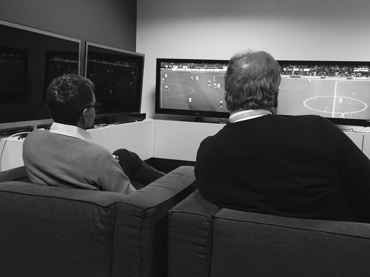 marinapresello's tweet photo. @AleBonan @PaoloCond state sereni vi guardo io le spalle !!!! #ready #calciomercato #originale @SkySport https://t.co/MwYldztB9c