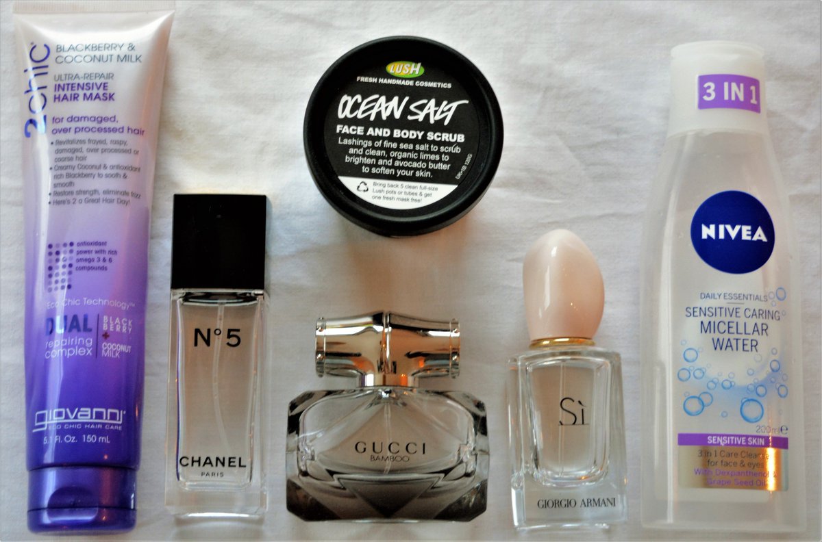 annabellesstory's tweet photo. My April Empties #Giovanni #2chic #hairmask #lush #Nivea #micellar #perfume #CHANEL #no5 #Gucci #Bamboo #Armani #si
https://t.co/K0pYdWHBmy https://t.co/Akf0qIdNOr