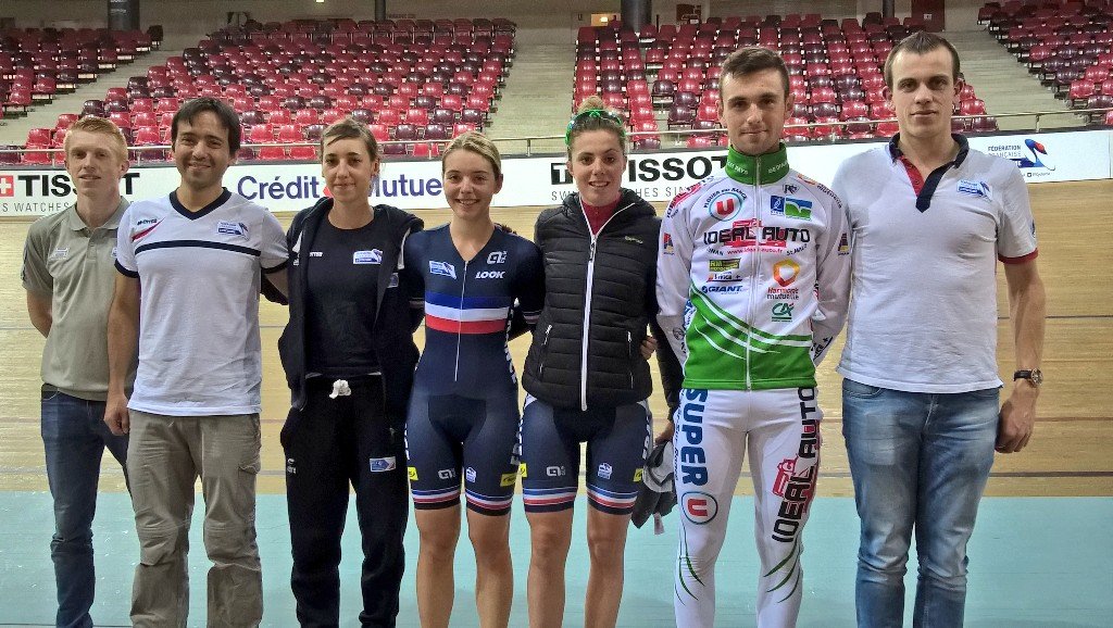 EmmanuelBrunet's tweet photo. Tests #aero du jour au @Velodrome_nat @sqy @FFCyclisme. Des athlètes au top https://t.co/UcLFlzsQR2