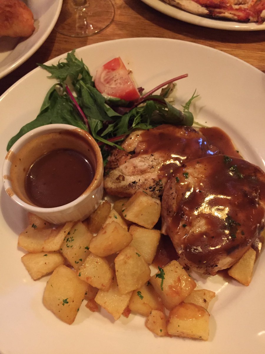 Hmmmm fab comfort food <a href="/RosatosMoville/">Eddie Harkin</a> <a href="/wildatlanticway/">Wild Atlantic Way</a> <a href="/GrubClubIreland/">Grub Club</a> #irishfoodparty