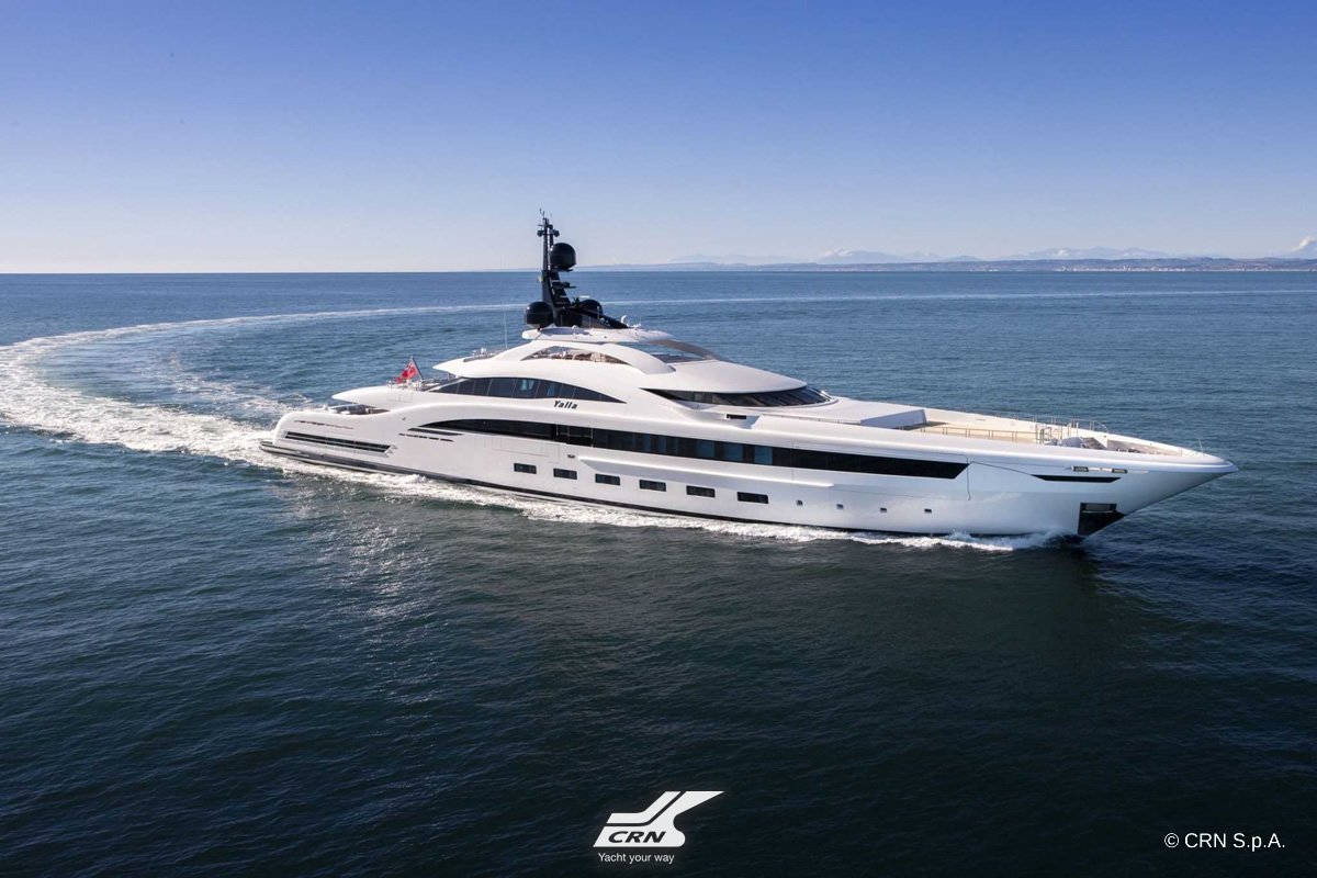GruppoFerretti's tweet photo. The sleek lines of the 73m M/Y Yalla stand out during navigation. https://t.co/LEwahWDv5T