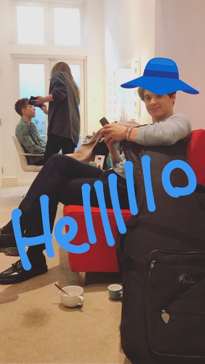 TheVamps_POL's tweet photo. Chłopcy dzisiaj na planie nagraniowym! https://t.co/xEUPzCSFRz
