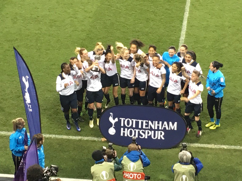 Spurs celebrate winning the FAWPL title after beating West Ham United 4-0 at White Hart Lane, April 19 2017 (Photo: Katie Brazier)