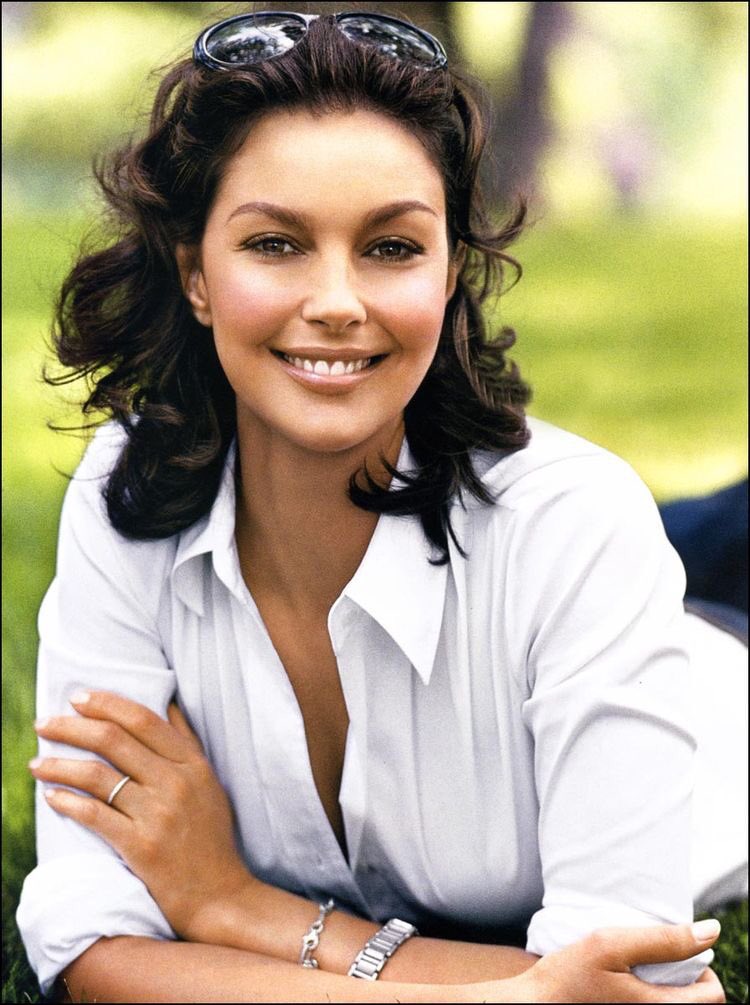 Happy birthday Ashley Judd! 