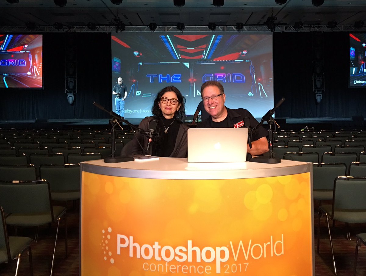 kimberlymdoty's tweet photo. Our next special guest is up! @Victoria_Pavlov!! #TheGridLive from #PSW2016 https://t.co/Dm3yHNA5YD https://t.co/bOyoKk9V2Q