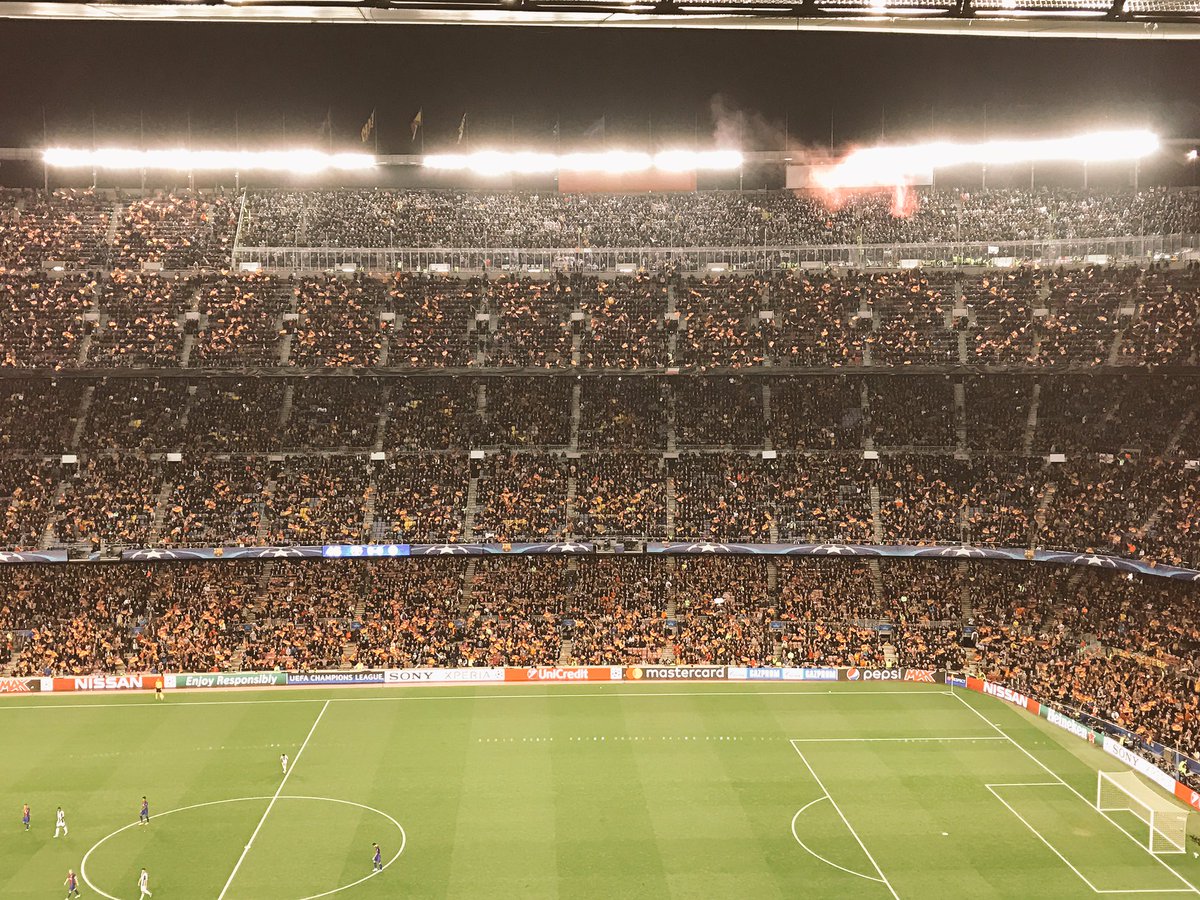 AndyMitten's tweet image. Barça fans finish the game in stirring song, then applaud Juventus from the field. Few complaints about best team.