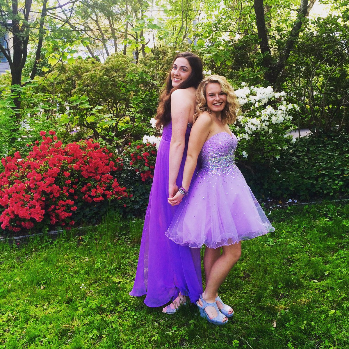 JadeRapsas's tweet photo. Happy 18th birthday to my best friend, thank you for always being someone I can relate to and have fun with, I love you!!!❤️🎉 @shaauuunnaaa https://t.co/yzqegaqELC
