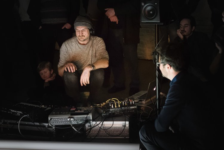 It’s arrived: Video of the live performance drawing/music/alchemy that is “Ooo-Ya-Tsu” 2hd.uk/workshop/ooo-y…