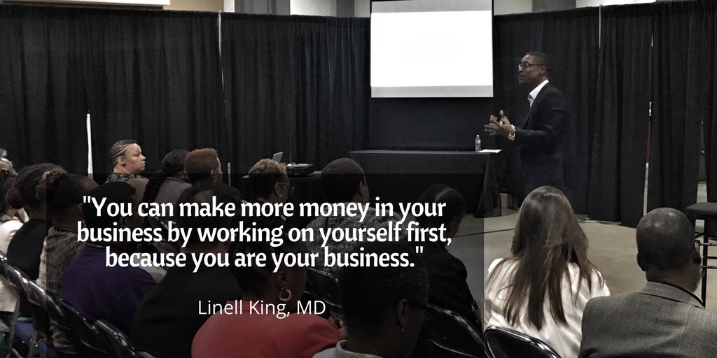 MyMediaTweets's tweet photo. @LinellkingMD, you dropped some really great gems at the #SmallBizExpo! Glad I got to watch your sesh! https://t.co/p1pDUjHDnA