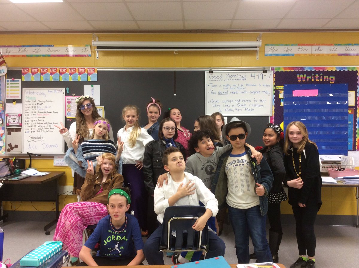 MsKellerhals's tweet photo. Our class had a lot of fun celebrating Decades Day! #ICS #SpiritDay https://t.co/CNw0sUt3uw