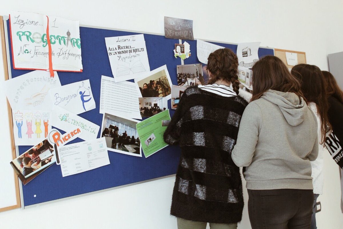 differenziare's tweet photo. ASOC WALL📌 #noifacciamoladifferenza♻️ https://t.co/ptcwTVfzWQ